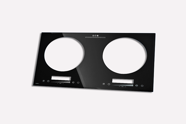 燃?xì)庠蠲姘?/></p><p><br/></p><p><strong>鋼化玻璃燃?xì)庠蠲姘搴筒讳P鋼燃?xì)庠蠲姘宓谋容^：</strong><br/></p><p><br/></p><p>1、材質(zhì)特性</p><p>不銹鋼：不銹鋼是一種耐空氣、蒸汽、水等弱腐蝕介質(zhì)和酸、堿、鹽等化學(xué)浸蝕性介質(zhì)腐蝕的鋼材，它的用途非常的廣泛。從材質(zhì)上來說，不銹鋼面板及時(shí)使用很多年之后還能保持原有的樣子，非常耐用。</p><p>&nbsp;</p><p>鋼化玻璃：鋼化玻璃是一種預(yù)應(yīng)力玻璃,為提高玻璃的強(qiáng)度,通常使用化學(xué)或物理的方法，在玻璃表面形成壓應(yīng)力，玻璃承受外力時(shí)首先抵消表層應(yīng)力，從而提高了承載能力，增強(qiáng)玻璃自身抗風(fēng)壓性、寒暑性、沖擊性等的安全玻璃。</p><p>&nbsp;</p><p>2、安全性</p><p>鋼化玻璃面板：鋼化玻璃面板在各方面都能媲美不銹鋼面板，對(duì)于用戶所擔(dān)心的爆炸顧慮，大部分原因是用戶使用不當(dāng)造成的。目前市面上的鋼化玻璃都是耐高溫，防爆裂，安全性高。</p><p>&nbsp;</p><p>不銹鋼面板：燃?xì)庠钤诠ぷ鞯臅r(shí)候灶頭附近溫度會(huì)很高，燃?xì)庠蠲姘逅玫牟讳P鋼材質(zhì)在導(dǎo)熱這方面下很多功夫，即使燃?xì)庠罟ぷ骱荛L(zhǎng)時(shí)間，面板的多處溫度還如常溫。</p><p><br/></p><p>在耐熱上，用戶可以隨意將很熱的鍋放在面板上，而不用擔(dān)心面板問題。強(qiáng)度方面雖然是不銹鋼所擅長(zhǎng)，但鋼化玻璃也同樣耐高溫，柏信集成灶的鋼化玻璃采用的是高密度耐高溫，在高溫下，柏信所用的鋼化玻璃都不會(huì)變形爆裂。</p><p>&nbsp;</p><p>3、清潔方面對(duì)比</p><p>鋼化玻璃：面板在清潔上和不銹鋼面板相似，直接用濕抹布蘸一點(diǎn)清潔劑就可以去除表面油污。情節(jié)上還是比不銹鋼面板方便一些而且鋼化玻璃美觀上比較大氣美觀上檔次不會(huì)被刮花。</p><p>&nbsp;</p><p>不銹鋼面板：在清潔上也非常方便，使用過后直接拿濕抹布蘸一點(diǎn)清潔劑，可以直接去除油污。但是要注意的是，不銹鋼面板在使用時(shí)間長(zhǎng)了之后如果用鋼絲球來擦，面板的表面就會(huì)出現(xiàn)被刮花的現(xiàn)象，影響美觀。</p><p>&nbsp;</p><p>綜合以上的內(nèi)容相信大家就能知道不銹鋼面板和鋼化玻璃面板的對(duì)比之后，到底是哪一種比較有優(yōu)勢(shì)，之所以鋼化玻璃面板會(huì)越來越受歡迎的原因就是鋼化玻璃面板具有更加大氣美觀上檔次的優(yōu)勢(shì)，所以消費(fèi)者會(huì)選擇燃?xì)庠钿摶Ａ姘鍟?huì)越來越受歡迎，所用的鋼化玻璃是安全玻璃，具有耐高溫、熱穩(wěn)定性好?？箾_擊性能好的特點(diǎn)。</p><p><br/></p><p>希望以上內(nèi)容對(duì)大家有所幫助，朋友們?nèi)绻行枰細(xì)庠蠲姘宓呐笥岩部梢宰稍兾覀兓蛘呗?lián)系我們！</p>                </div>
            </div>
            
            <div   id=